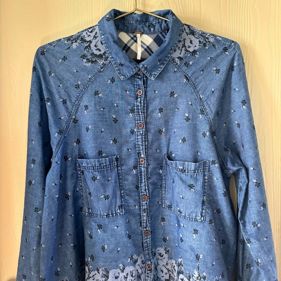Free People Dottie Over You Chambray Button Up Floral and Plaid Blouse Size L - Picture 6 of 7